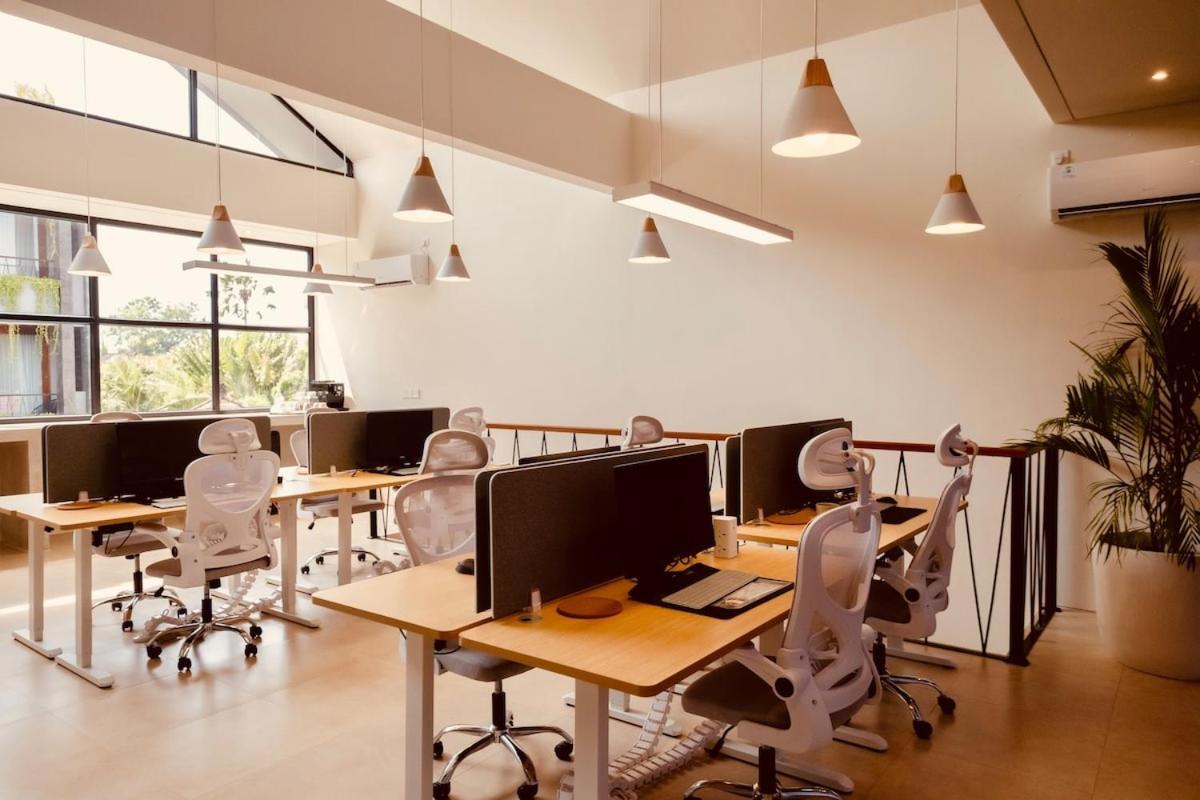 Thehub Pererenan Coworking, Pool And Rooftop Canggu Exteriér fotografie