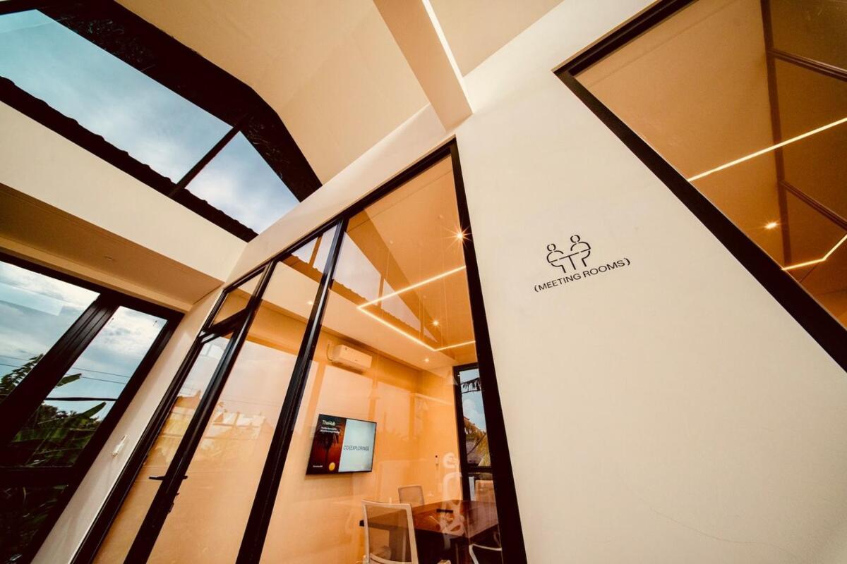 Thehub Pererenan Coworking, Pool And Rooftop Canggu Exteriér fotografie